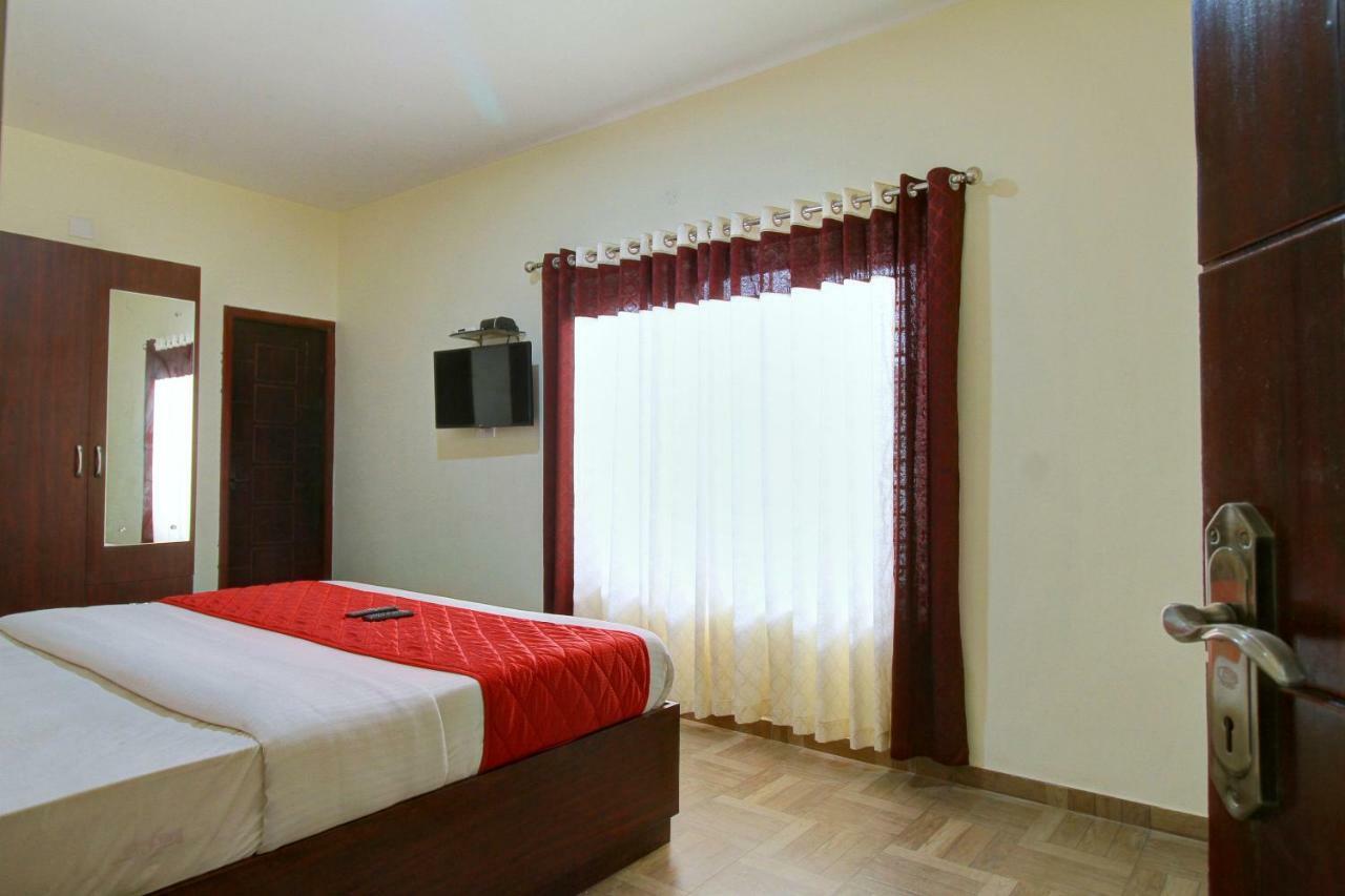 Pine Hill Suites Ooty Buitenkant foto