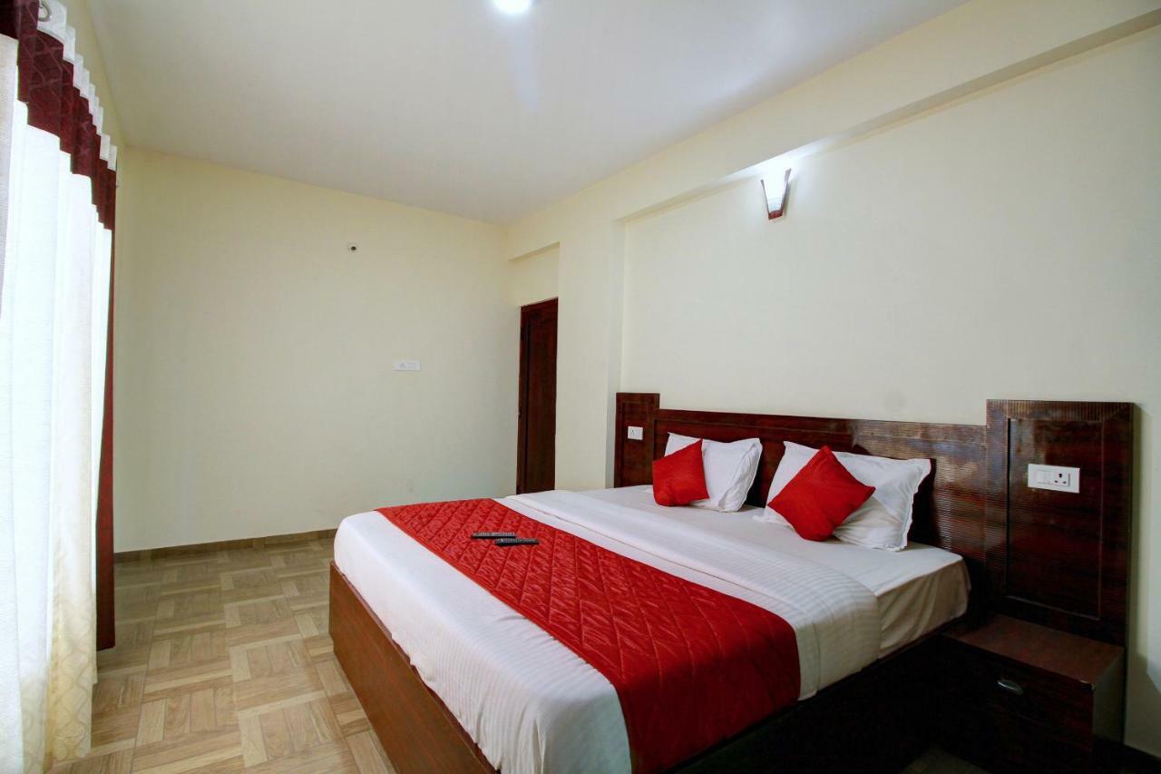 Pine Hill Suites Ooty Buitenkant foto